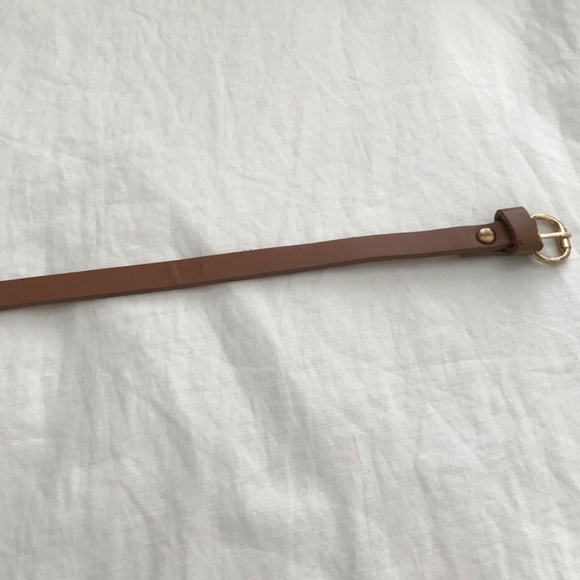 Light Brown Tan Skinny Buckle Belt Length 35" Width 1/2" - Picture 4 of 7